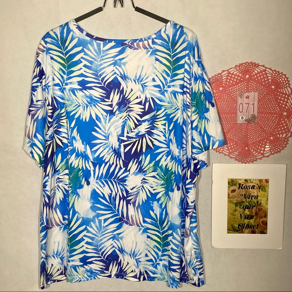 Reel Legends NW/oT Lattice Neckline Top 3x Bachelor Button Blue Print - Picture 5 of 8